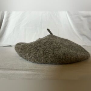 Primark gray  100% Wool Beret Hat